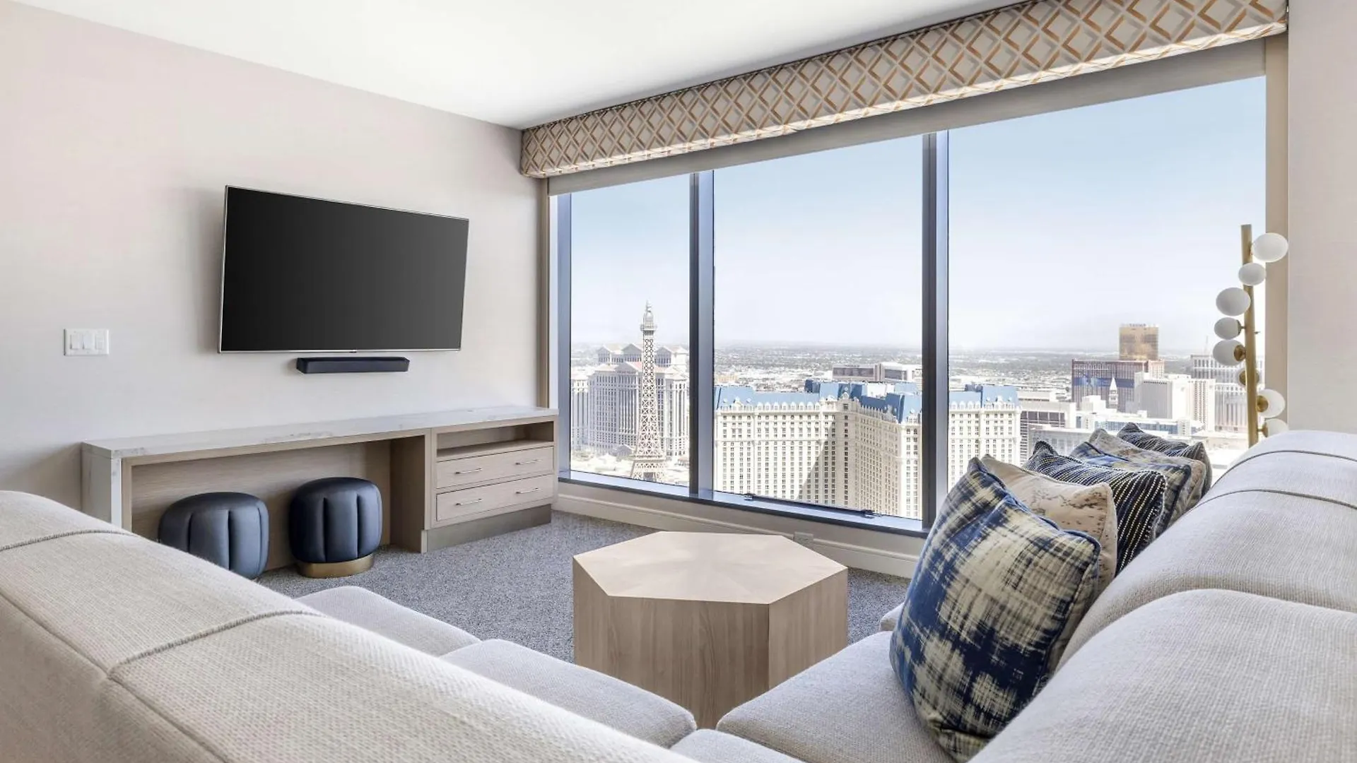 Hilton Grand Vacations Club Elara Center Strip Las Vegas