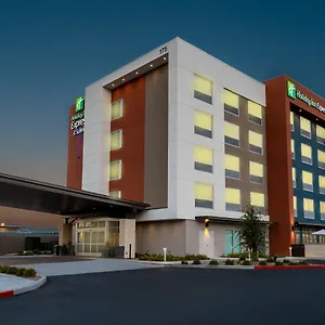 Express & - Vegas - E Tropicana By Ihg *** לאס וגאס