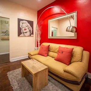 Private In A Shared 15 Minutes To Times Square! , Nueva York Estados Unidos